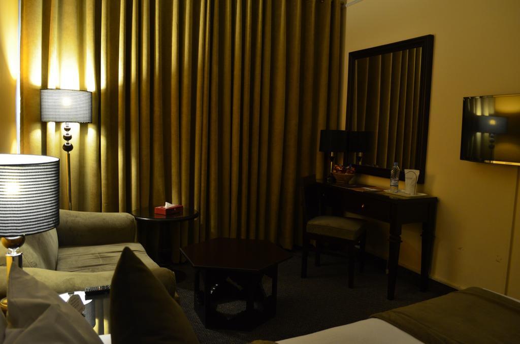 Smart Hotel Lahore Chambre photo