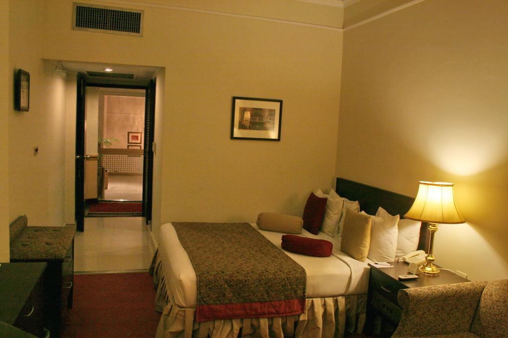 Smart Hotel Lahore Chambre photo