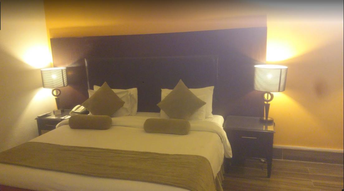 Smart Hotel Lahore Extérieur photo