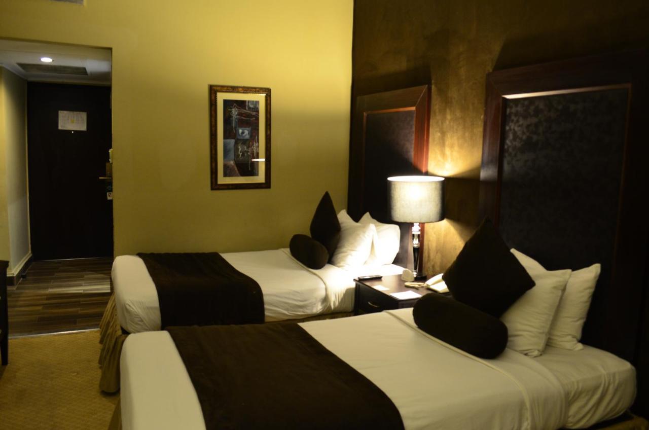 Smart Hotel Lahore Extérieur photo