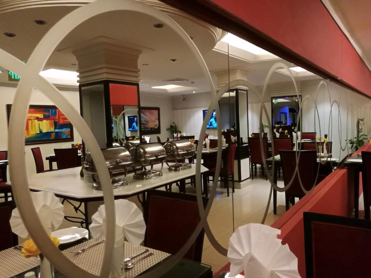 Smart Hotel Lahore Extérieur photo